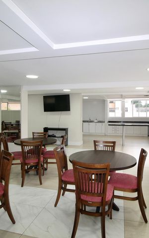 Apartamento para alugar com 135m², 2 quartos e 1 vaga Apartamento para alugar com 135m², 2 quartos e 1 vagaÁrea comum - Salão de festas