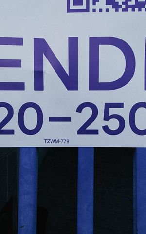 Casa à venda com 240m², 3 quartos e 2 vagas