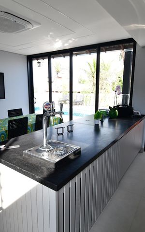 Casa à venda com 490m², 3 quartos e 4 vagasVaranda gourmet