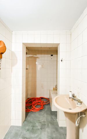 Casa para alugar com 150m², 3 quartos e 2 vagas Casa para alugar com 150m², 3 quartos e 2 vagasBanheiro de serviço
