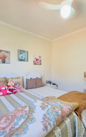 Casa à venda com 125m², 3 quartos e 2 vagas Casa à venda com 125m², 3 quartos e 2 vagasQuarto 1
