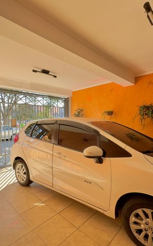 Casa à venda com 125m², 3 quartos e 2 vagas Casa à venda com 125m², 3 quartos e 2 vagasGaragem