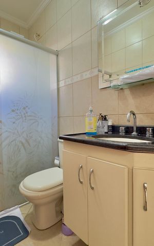 Casa à venda com 125m², 3 quartos e 2 vagas Casa à venda com 125m², 3 quartos e 2 vagasBanheiro 2