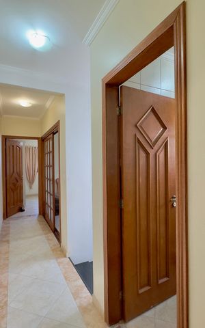 Casa à venda com 125m², 3 quartos e 2 vagas Casa à venda com 125m², 3 quartos e 2 vagasCorredor