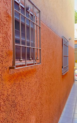Casa à venda com 125m², 3 quartos e 2 vagas Casa à venda com 125m², 3 quartos e 2 vagasCorredor externo