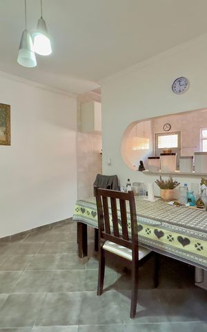 Casa à venda com 125m², 3 quartos e 2 vagas Casa à venda com 125m², 3 quartos e 2 vagasSala de Jantar