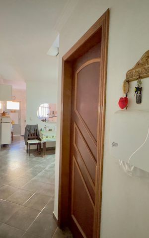 Casa à venda com 125m², 3 quartos e 2 vagas Casa à venda com 125m², 3 quartos e 2 vagasLavabo cozinha