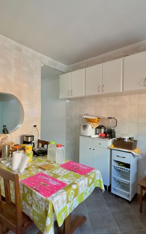 Casa à venda com 125m², 3 quartos e 2 vagas Casa à venda com 125m², 3 quartos e 2 vagasCozinha