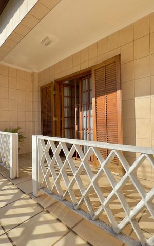 Casa à venda com 125m², 3 quartos e 2 vagas Casa à venda com 125m², 3 quartos e 2 vagasSacada quarto 3
