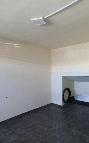 Casa à venda com 99m², 2 quartos e 1 vagaGaragem