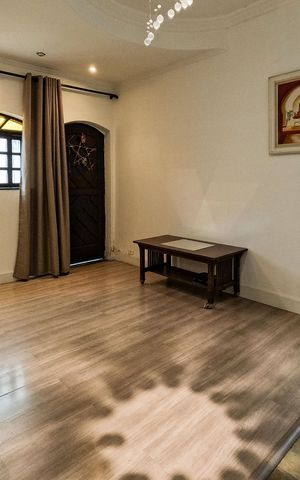 Casa à venda com 380m², 4 quartos e 3 vagas