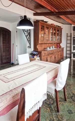 Casa à venda com 380m², 4 quartos e 3 vagas
