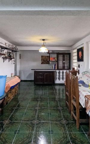 Casa à venda com 380m², 4 quartos e 3 vagas