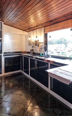 Casa à venda com 380m², 4 quartos e 3 vagas