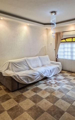 Casa à venda com 380m², 4 quartos e 3 vagas