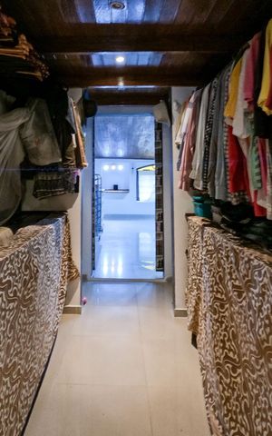 Casa à venda com 380m², 4 quartos e 3 vagas