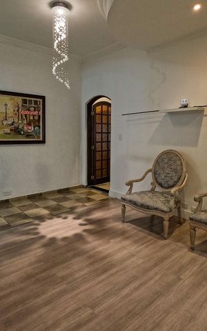 Casa à venda com 380m², 4 quartos e 3 vagas