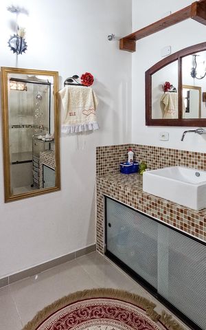 Casa à venda com 380m², 4 quartos e 3 vagas