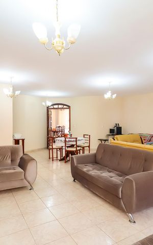 Casa à venda com 500m², 4 quartos e 7 vagasSala de Estar
