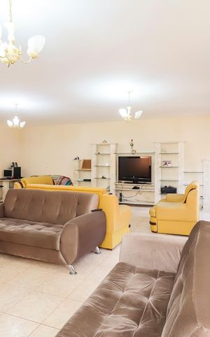 Casa à venda com 500m², 4 quartos e 7 vagasSala de Estar