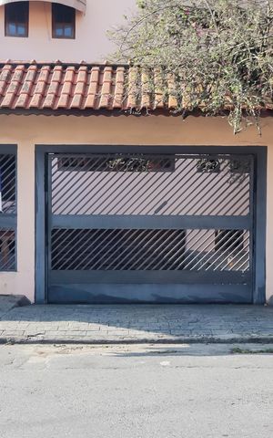 Casa à venda com 500m², 4 quartos e 7 vagasFachada