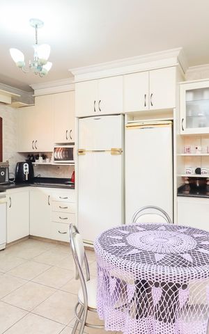 Casa à venda com 500m², 4 quartos e 7 vagasCozinha