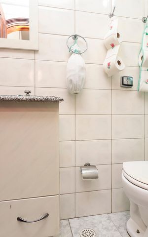 Casa à venda com 500m², 4 quartos e 7 vagasBanheiro de serviço