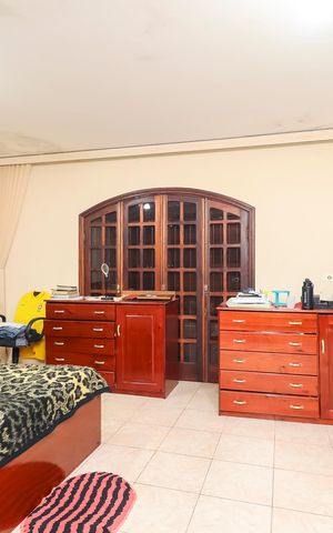 Casa à venda com 500m², 4 quartos e 7 vagasQuarto 1 - Suíte