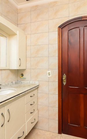 Casa à venda com 500m², 4 quartos e 7 vagasBanheiro Social