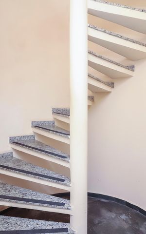 Casa à venda com 500m², 4 quartos e 7 vagasEscada Interna
