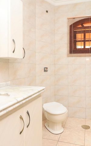 Casa à venda com 500m², 4 quartos e 7 vagasLavabo