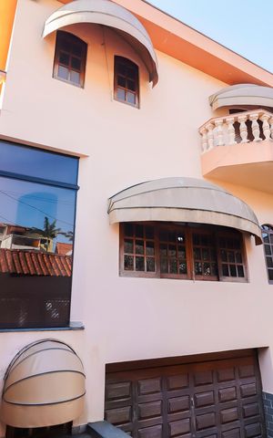 Casa à venda com 500m², 4 quartos e 7 vagasEntrada