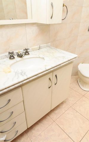 Casa à venda com 500m², 4 quartos e 7 vagasLavabo