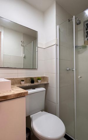 Apartamento à venda com 50m², 2 quartos e 1 vaga Apartamento à venda com 50m², 2 quartos e 1 vagaBanheiro Social