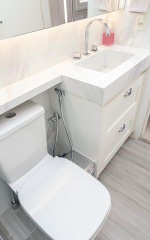 Apartamento à venda com 61m², 2 quartos e 1 vagaBanheiro da Suíte 1