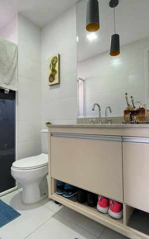 Apartamento à venda com 104m², 2 quartos e 1 vaga Apartamento à venda com 104m², 2 quartos e 1 vagaBanheiro