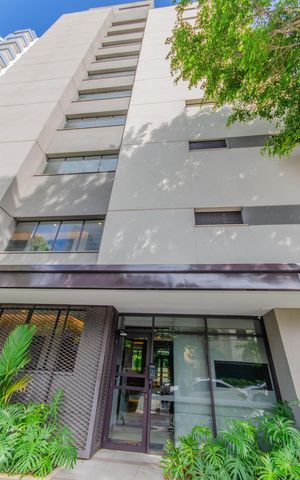 Studio para alugar com 35m², 1 quarto e sem vaga Studio para alugar com 35m², 1 quarto e sem vagaFachada