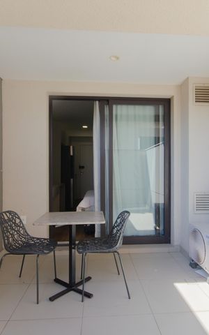 Studio para alugar com 35m², 1 quarto e sem vaga Studio para alugar com 35m², 1 quarto e sem vagaVaranda