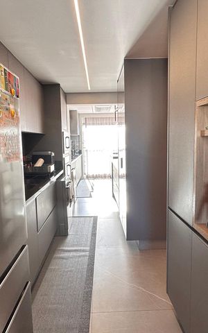 Apartamento à venda com 181m², 4 quartos e 3 vagas
