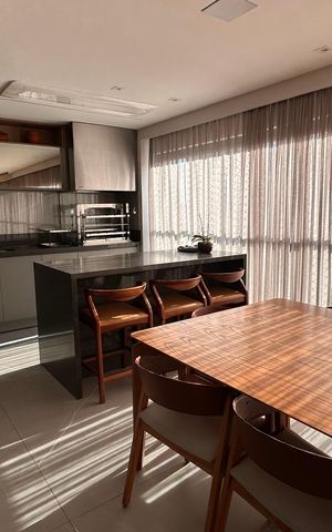 Apartamento à venda com 181m², 4 quartos e 3 vagas
