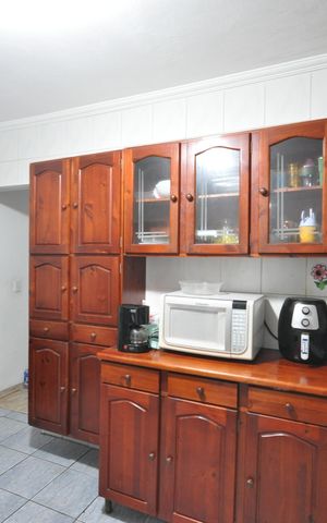 Casa à venda com 192m², 4 quartos e 2 vagasCozinha