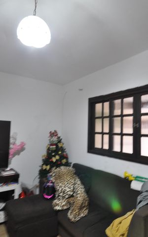 Casa à venda com 192m², 4 quartos e 2 vagasSala 1