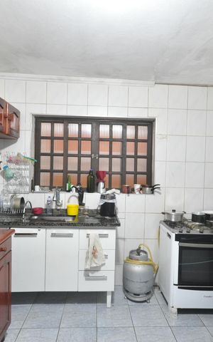Casa à venda com 192m², 4 quartos e 2 vagasCozinha