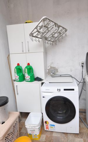 Casa à venda com 192m², 4 quartos e 2 vagasÁrea de serviço