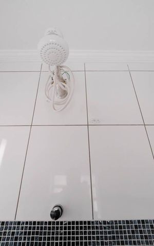 Casa à venda com 101m², 2 quartos e 1 vagaBanheiro 2