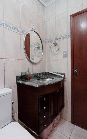Casa à venda com 101m², 2 quartos e 1 vagaBanheiro 1