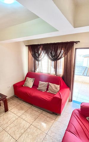 Casa à venda com 246m², 5 quartos e 3 vagas Casa à venda com 246m², 5 quartos e 3 vagasSala 2 casa 2