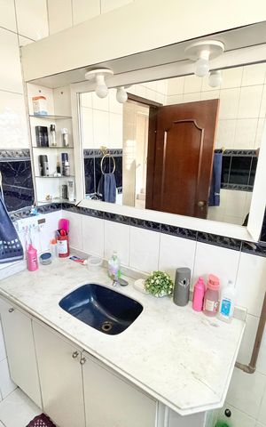 Casa à venda com 246m², 5 quartos e 3 vagas Casa à venda com 246m², 5 quartos e 3 vagasBanheiro 2
