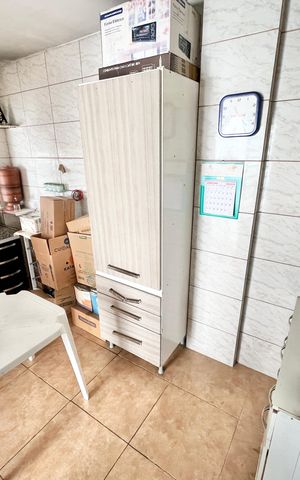 Casa à venda com 246m², 5 quartos e 3 vagas Casa à venda com 246m², 5 quartos e 3 vagasCozinha 2 casa 2