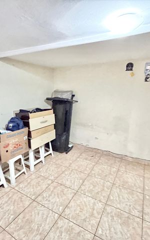 Casa à venda com 246m², 5 quartos e 3 vagas Casa à venda com 246m², 5 quartos e 3 vagasQuarto 5 casa 2